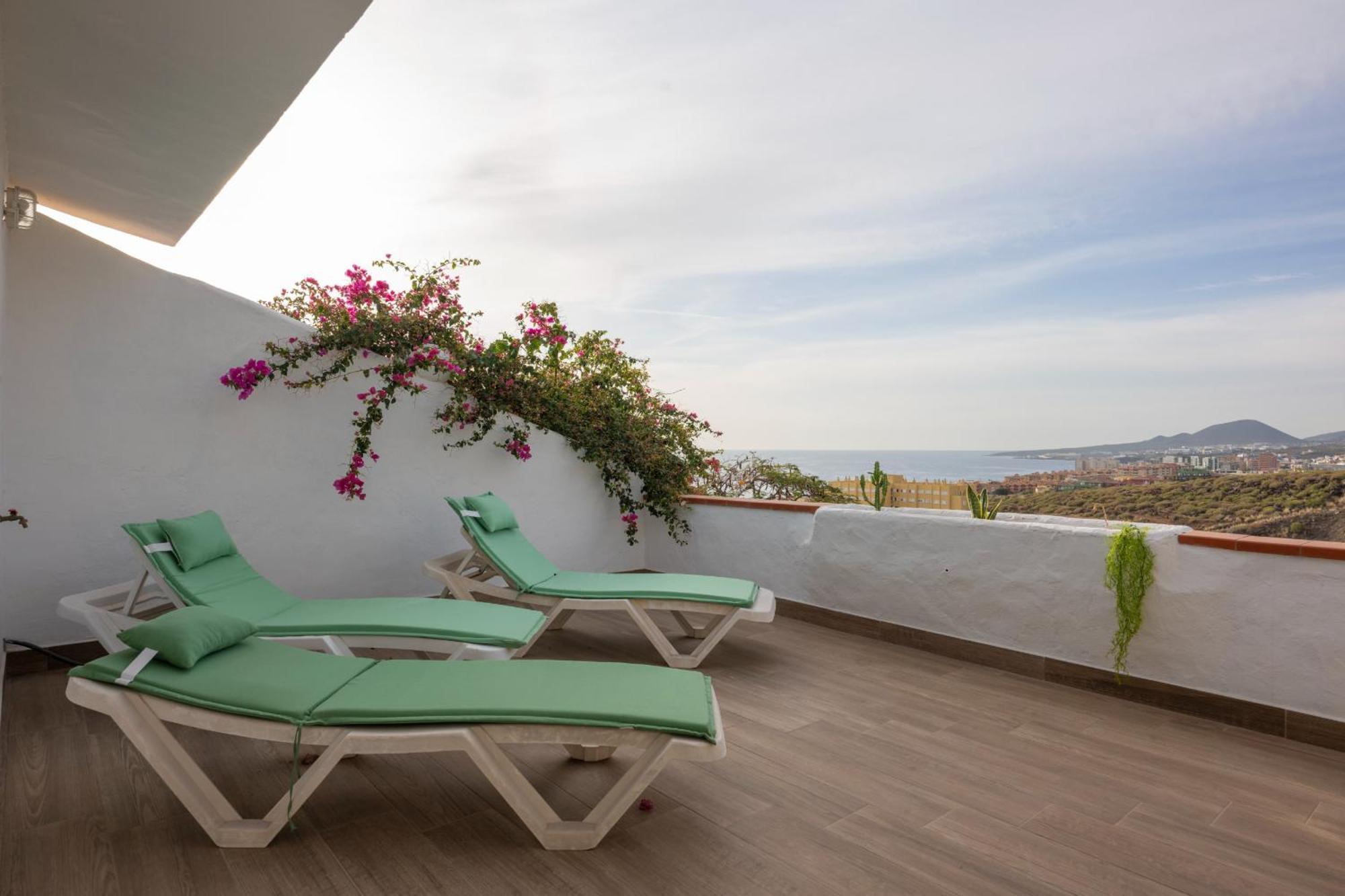Вілла Calala House With Huge Terrace Канделарія Екстер'єр фото