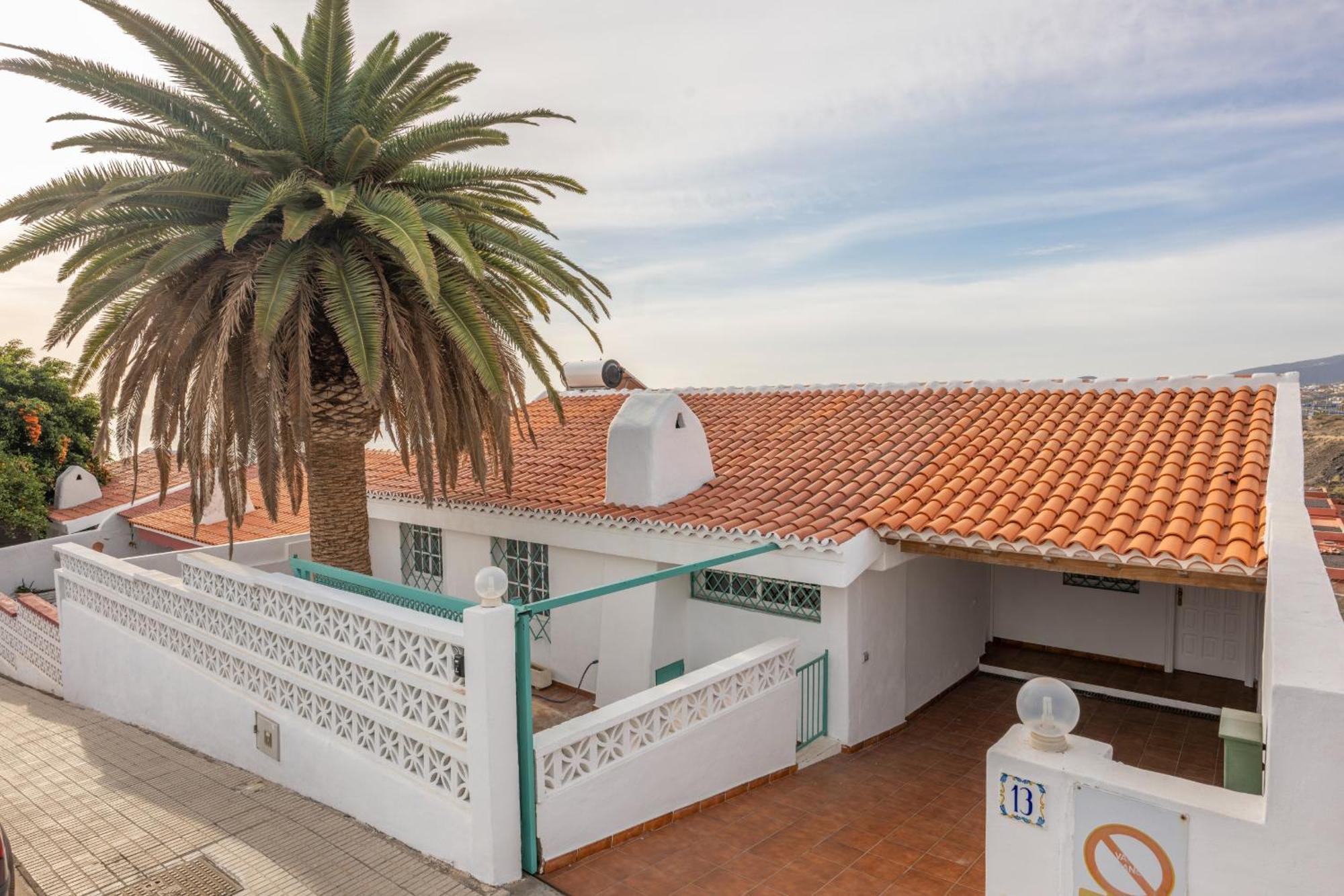 Вілла Calala House With Huge Terrace Канделарія Екстер'єр фото